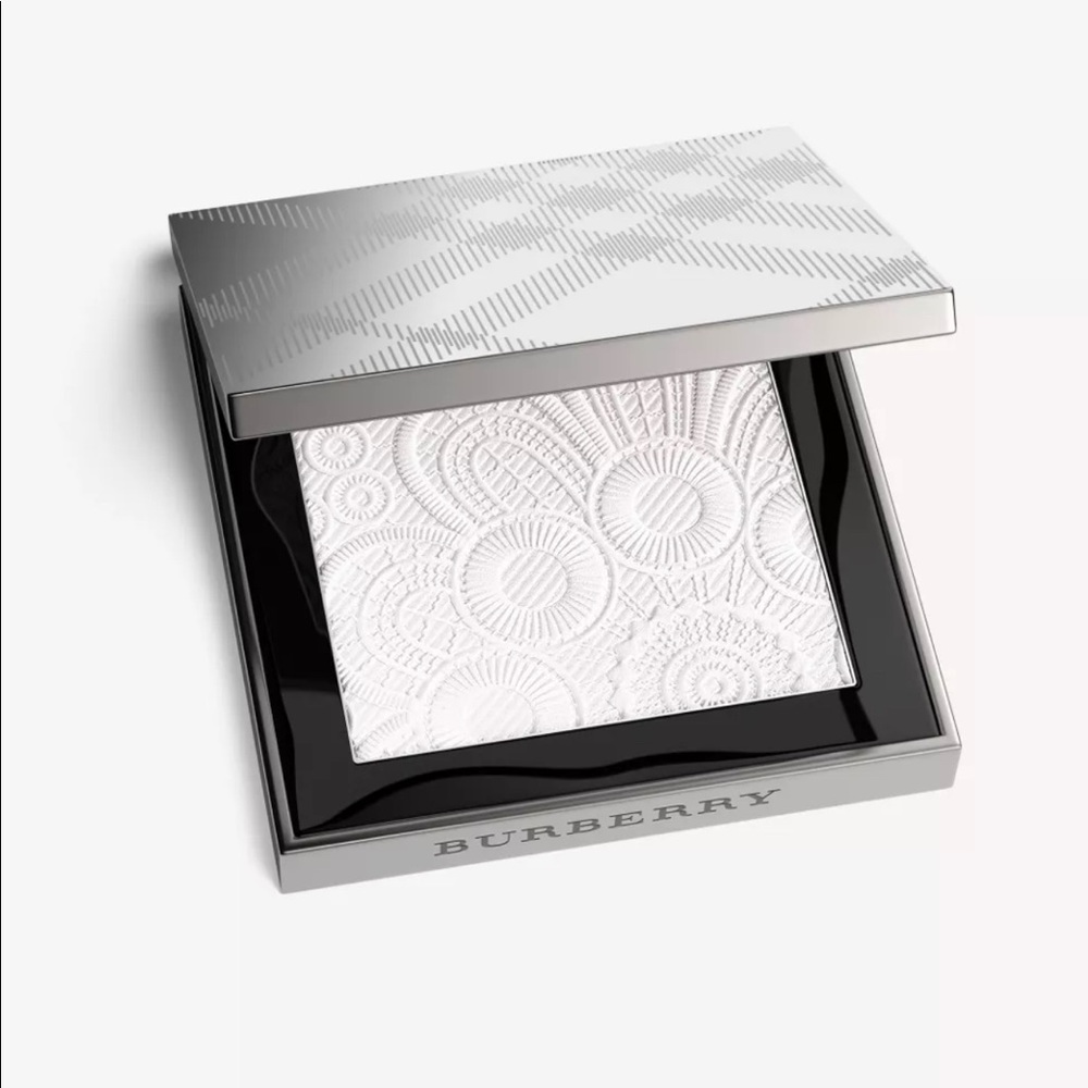 Burberry highlighter